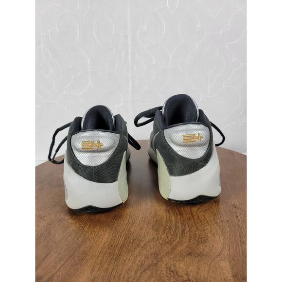 Nike Zoom Freak 1 Kids Basketball Shoes 6 Smoke Gray Sneakers BQ5633-050 - Picture 11 of 15